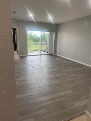 1049 Golden Lakes Boulevard 122, West Palm Beach, FL 33411