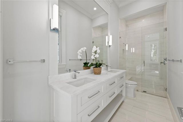 655 Starboard DR, Naples, FL 34103