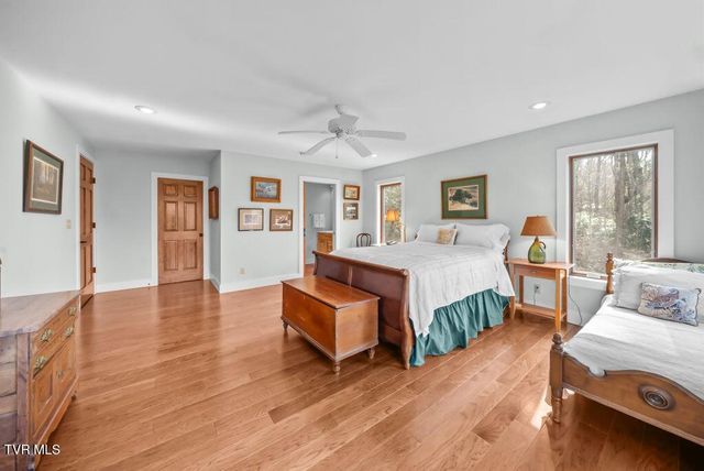 342 Ripshin Lake Road, Roan Mountain, TN 37687