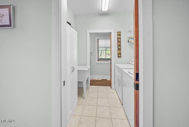 342 Ripshin Lake Road, Roan Mountain, TN 37687