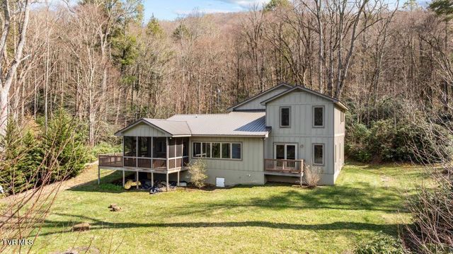 342 Ripshin Lake Road, Roan Mountain, TN 37687