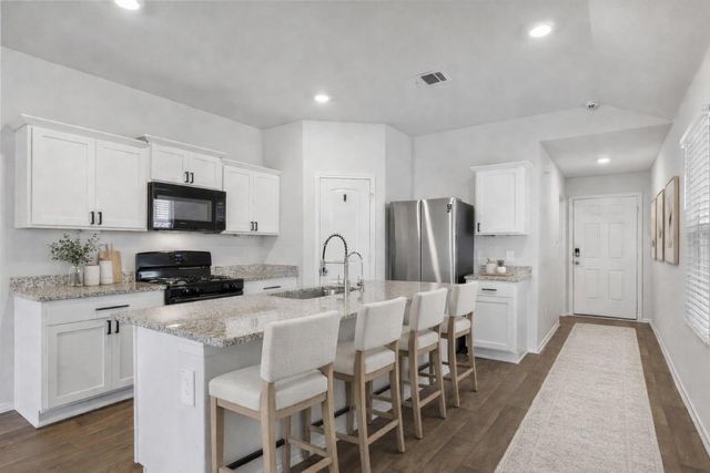 228 Skipping Stone LN, San Marcos, TX 78666