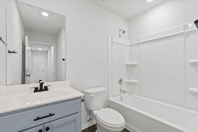 228 Skipping Stone LN, San Marcos, TX 78666