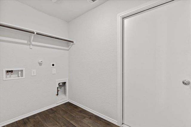 228 Skipping Stone LN, San Marcos, TX 78666