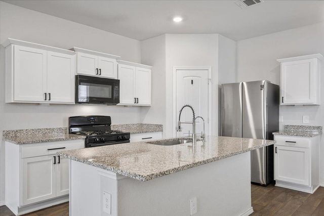 228 Skipping Stone LN, San Marcos, TX 78666