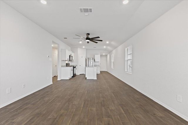 228 Skipping Stone LN, San Marcos, TX 78666