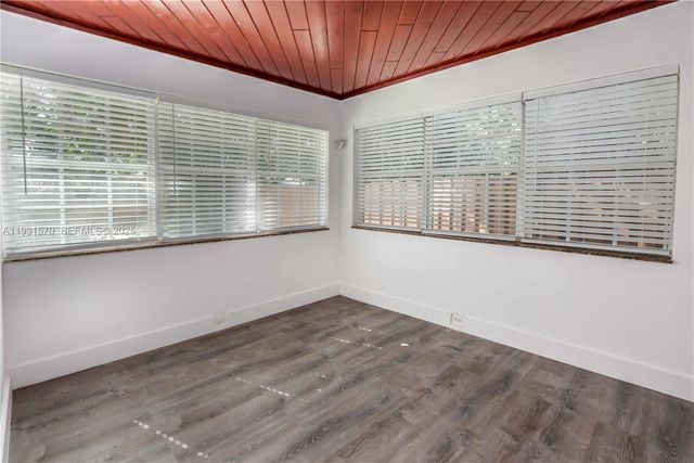 1404 Plunkett St, Hollywood, FL 33020