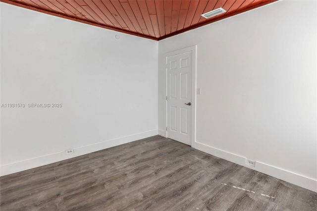 1404 Plunkett St, Hollywood, FL 33020