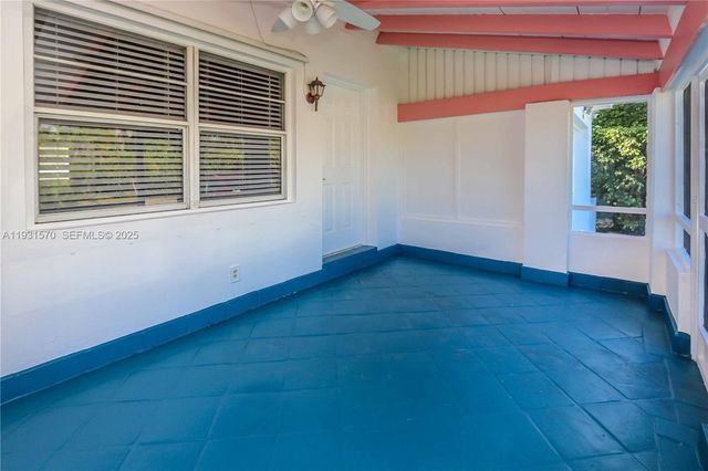 1404 Plunkett St, Hollywood, FL 33020