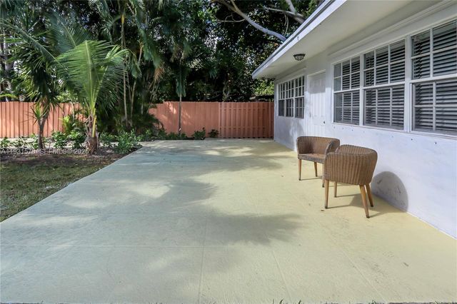 1404 Plunkett St, Hollywood, FL 33020