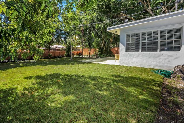 1404 Plunkett St, Hollywood, FL 33020