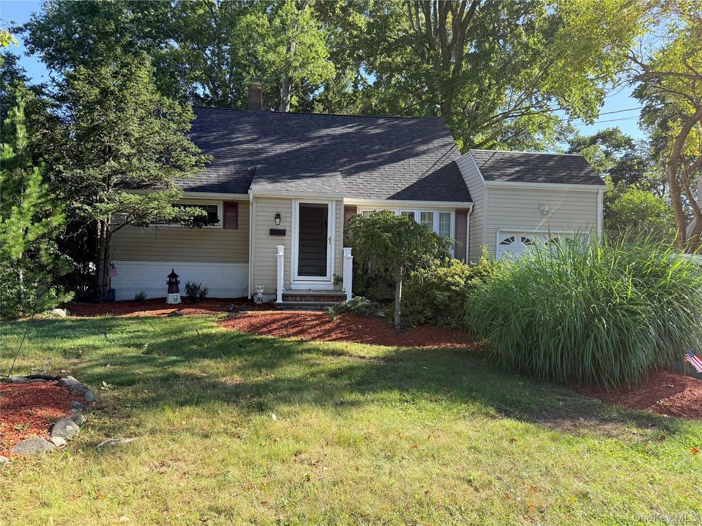 330 Holt Drive, Pearl River, NY 10965 — exterior