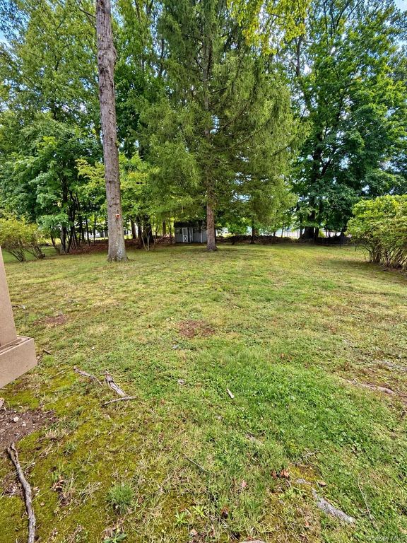 330 Holt Drive, Pearl River, NY 10965 — photo 3