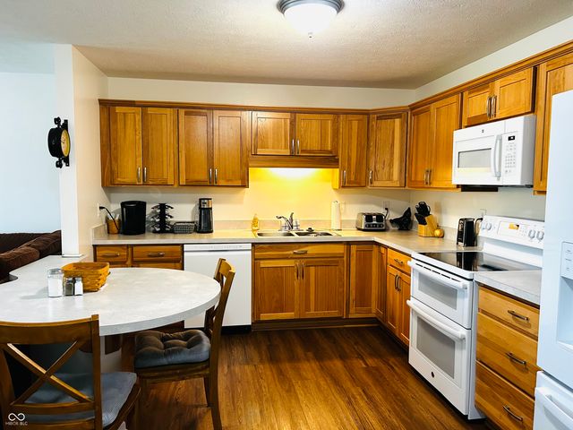 1721 Senior Court, Shelbyville, IN 46176