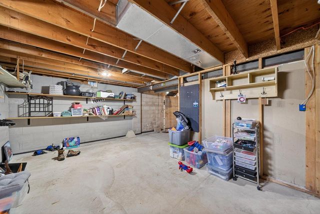 823 Tyler ROAD, Howards Grove, WI 53083