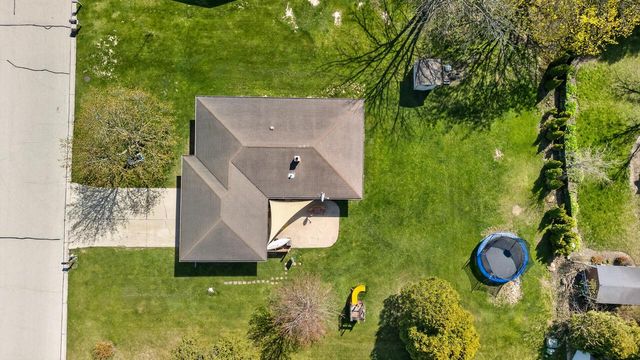 823 Tyler ROAD, Howards Grove, WI 53083