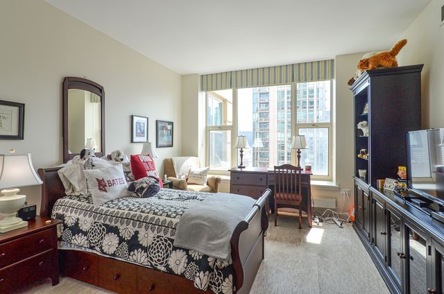 25 E Superior Street 3701, Chicago, IL 60611
