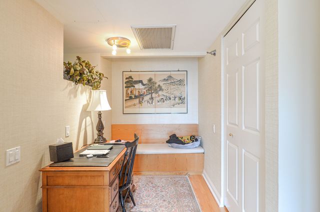 25 E Superior Street 3701, Chicago, IL 60611
