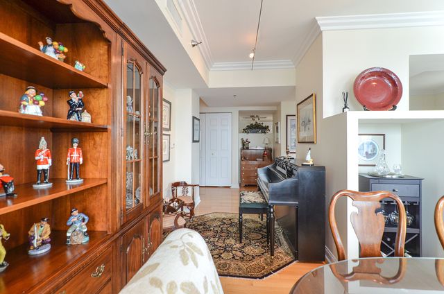 25 E Superior Street 3701, Chicago, IL 60611