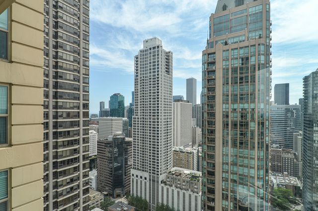 25 E Superior Street 3701, Chicago, IL 60611