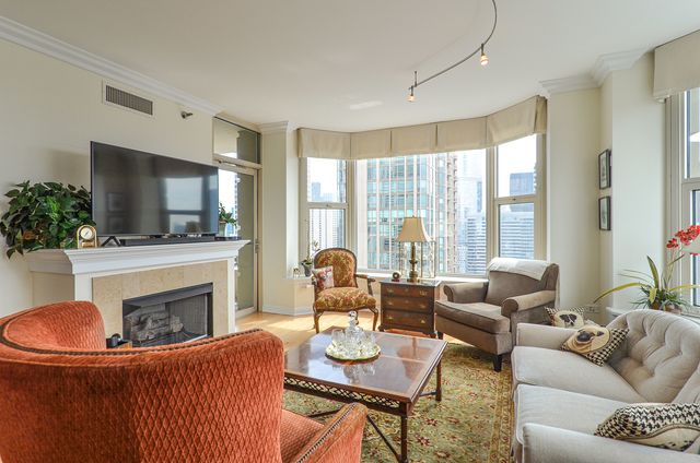 25 E Superior Street 3701, Chicago, IL 60611