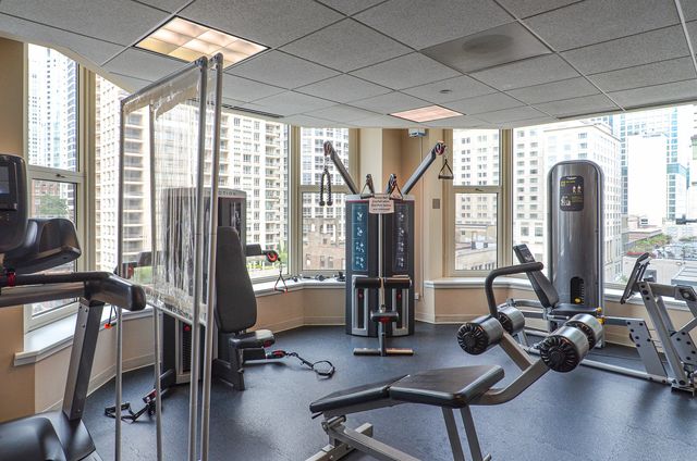 25 E Superior Street 3701, Chicago, IL 60611