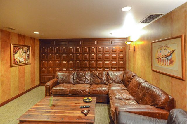 25 E Superior Street 3701, Chicago, IL 60611