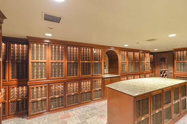 25 E Superior Street 3701, Chicago, IL 60611