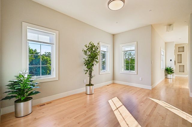 81 Riverwalk Way Unit 2A, Manchester, NH 03101