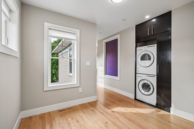 81 Riverwalk Way Unit 2A, Manchester, NH 03101