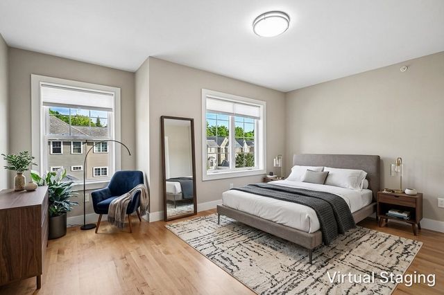 81 Riverwalk Way Unit 2A, Manchester, NH 03101