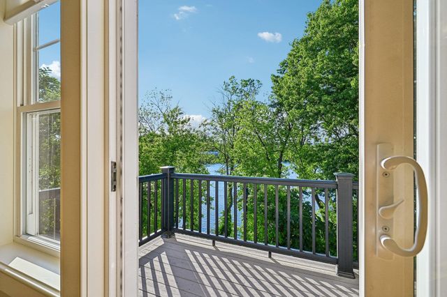 81 Riverwalk Way Unit 2A, Manchester, NH 03101