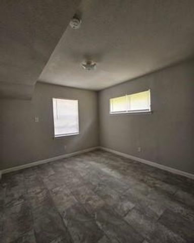 3837 Mount Pleasant St, Houston, TX 77021