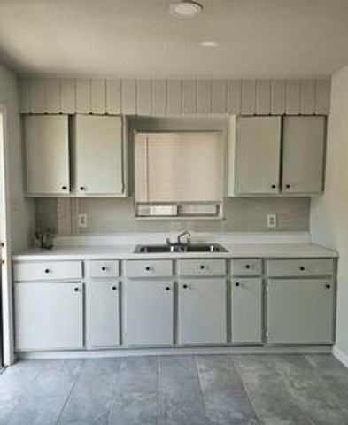 3837 Mount Pleasant St, Houston, TX 77021