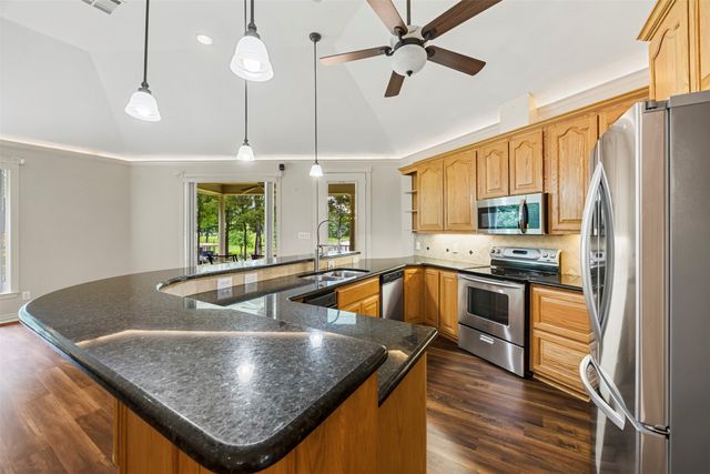 207 Tonkawa Trail, Corsicana, TX 75109