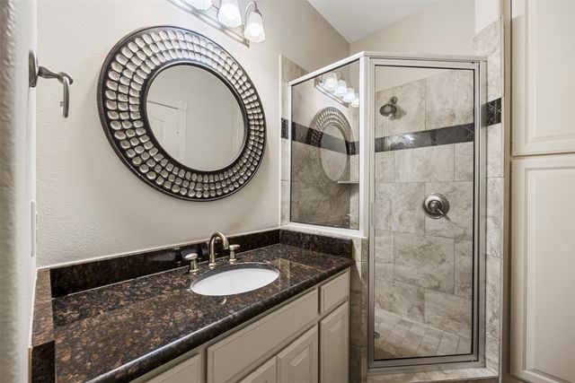 207 Tonkawa Trail, Corsicana, TX 75109