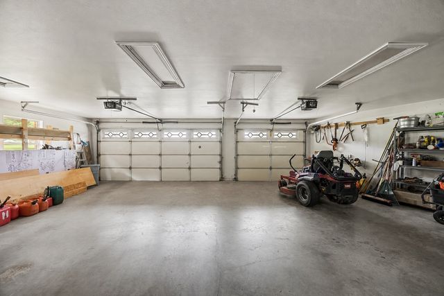 207 Tonkawa Trail, Corsicana, TX 75109