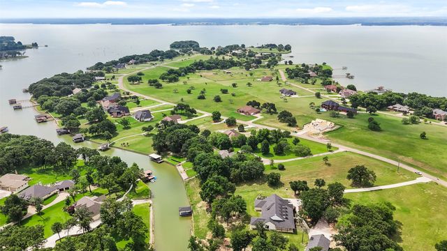 207 Tonkawa Trail, Corsicana, TX 75109