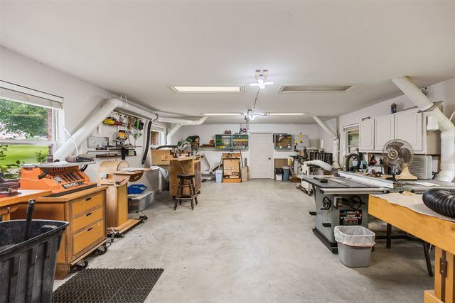 207 Tonkawa Trail, Corsicana, TX 75109