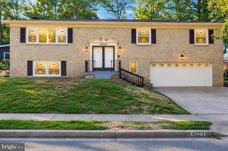 4223 AVON DRIVE, Montclair, VA 22025