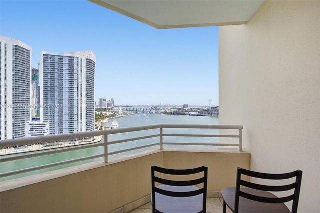 888 Brickell Key Dr 2010, Miami, FL 33131