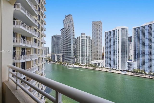 888 Brickell Key Dr 2010, Miami, FL 33131