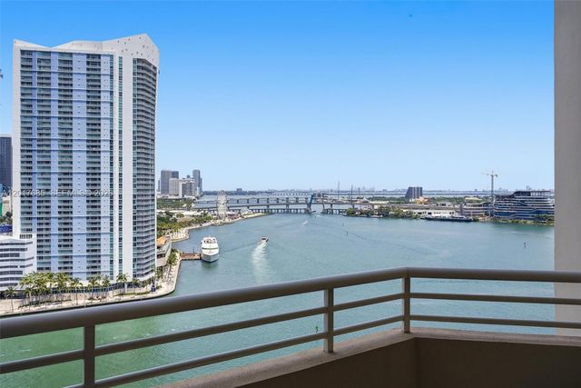 888 Brickell Key Dr 2010, Miami, FL 33131