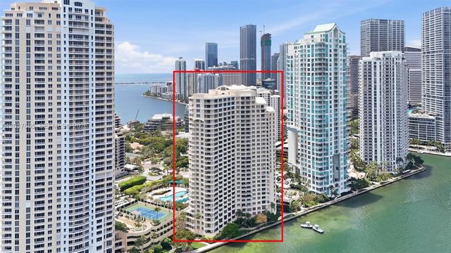 888 Brickell Key Dr 2010, Miami, FL 33131