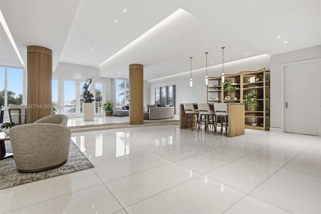 888 Brickell Key Dr 2010, Miami, FL 33131