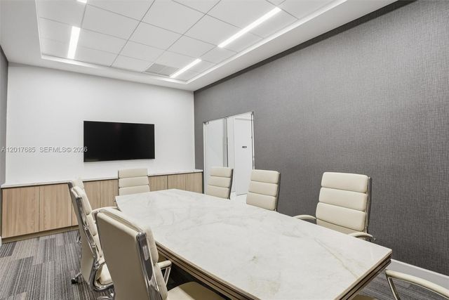888 Brickell Key Dr 2010, Miami, FL 33131