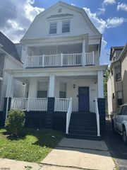 233 S Clinton St, East Orange City, NJ 07018