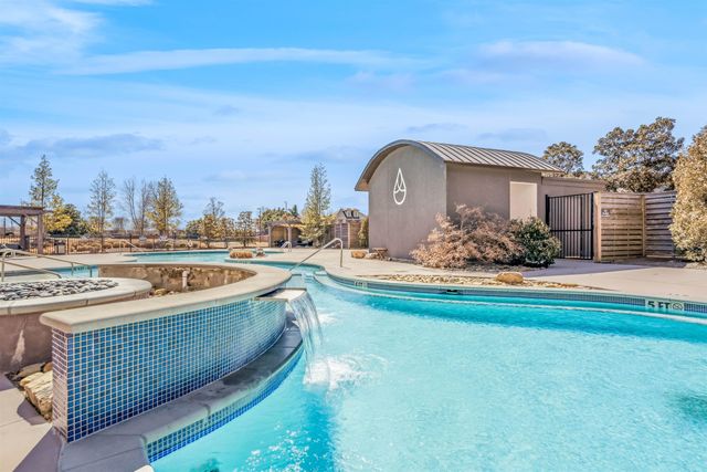 717 S Riverside Dr Apt 1205, Memphis, TN 38103