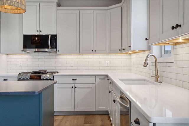 6188 Harkness Lane S, Cottage Grove, MN 55016