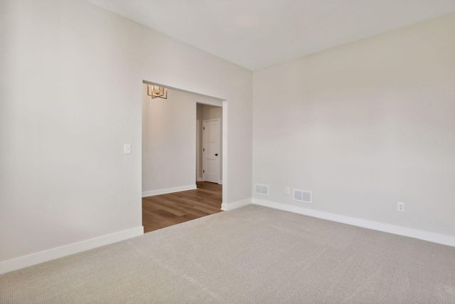 6188 Harkness Lane S, Cottage Grove, MN 55016